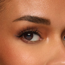 Tigress a flared, wispy lash with long length and full volume.