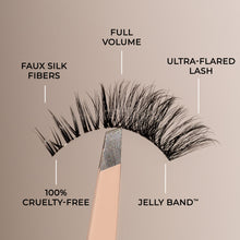 Frisky lash features 