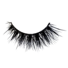 Midnight Luxe a extra-long flared lash with bold volume and textured spiky clusters.