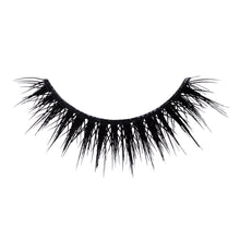 Noir Fairy a long, flared lash with bold volume and spiky fibers creating a wet lash look.