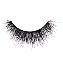 Smokey Muse a long, round lash with full volume and wispy texture.