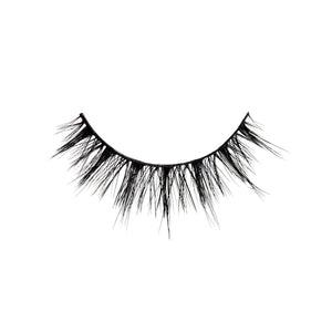 Yumi a medium-length, round lash with spiky clusters and medium volume.