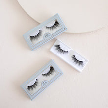 3 Siren Flare false eyelashes.